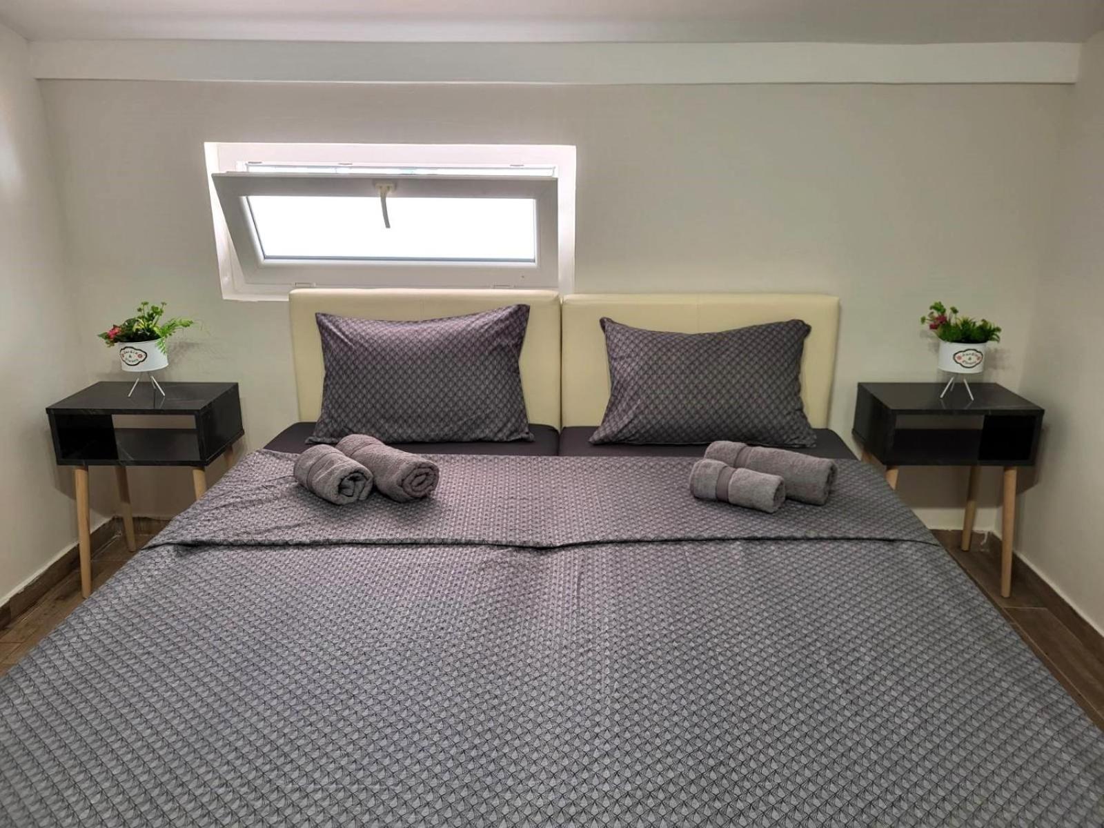 Guesthouse Ozegovic Belgrado Esterno foto