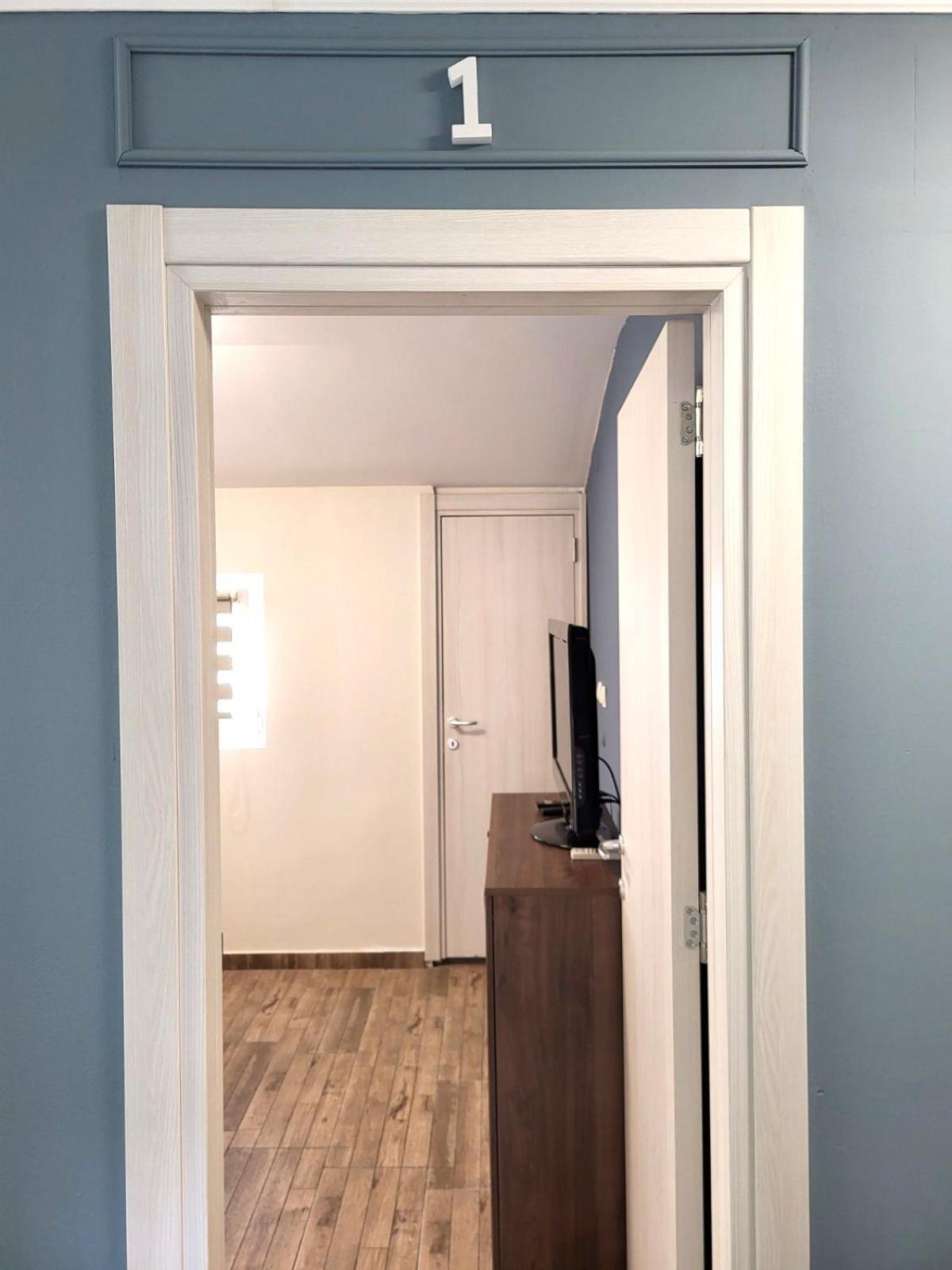 Guesthouse Ozegovic Belgrado Esterno foto