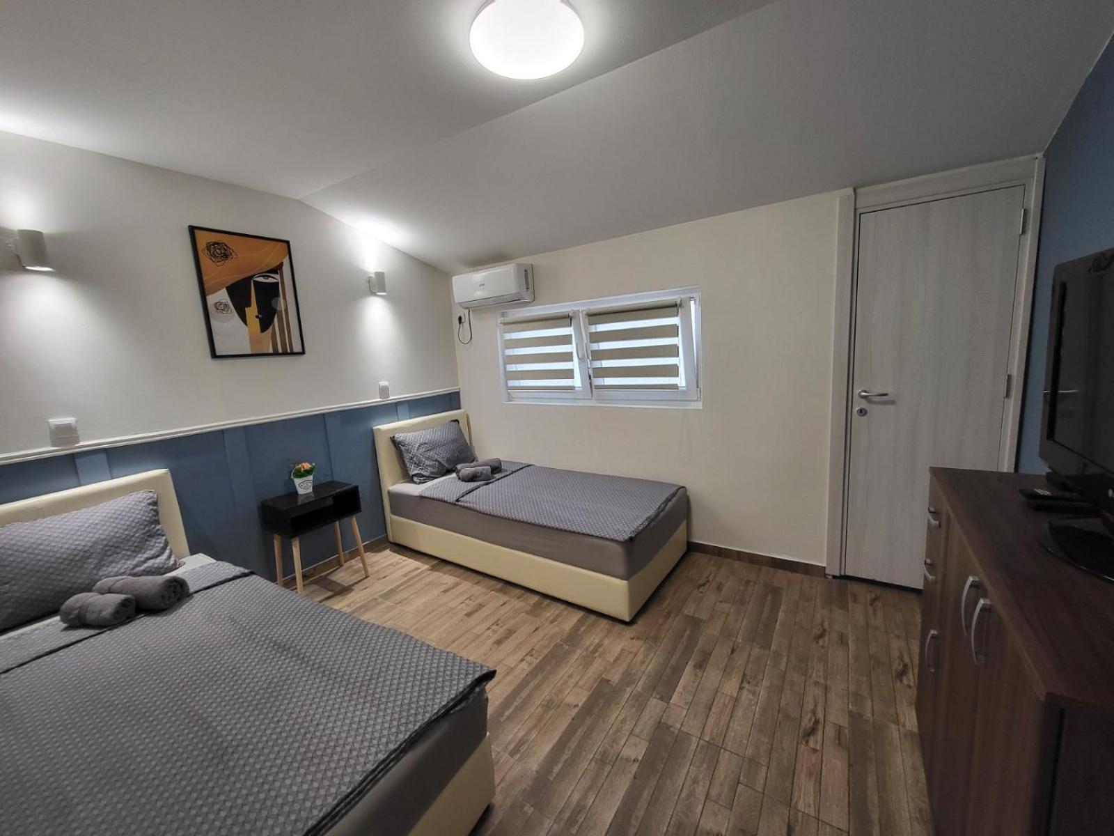 Guesthouse Ozegovic Belgrado Esterno foto