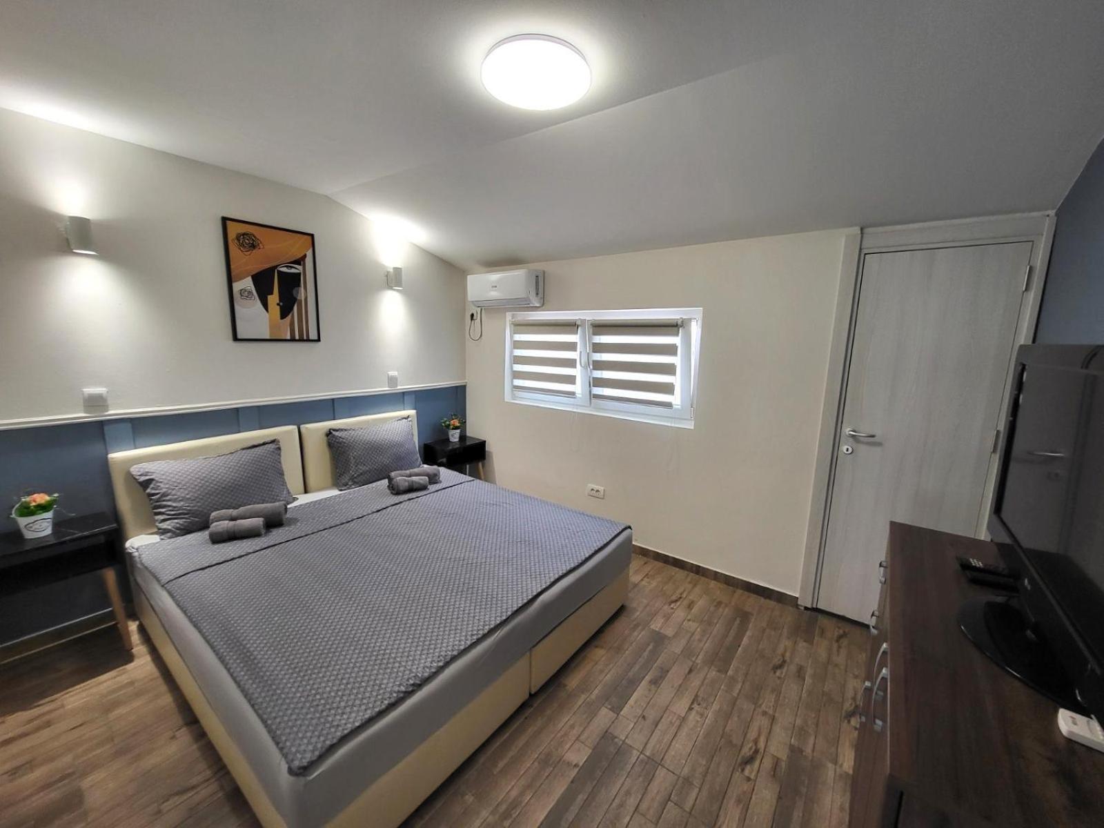 Guesthouse Ozegovic Belgrado Esterno foto
